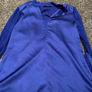 Tahari long sleeve blue dress shirt xs